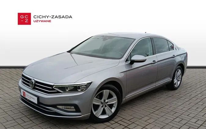 opoczno Volkswagen Passat cena 95900 przebieg: 144399, rok produkcji 2019 z Opoczno